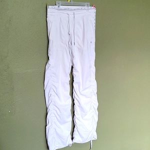 LULULEMON white pants